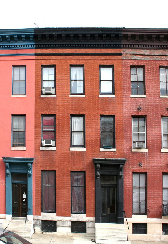 Foto del edificio - 941 N Calvert St