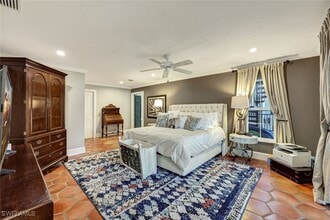 Building Photo - 911 Giralda Ct