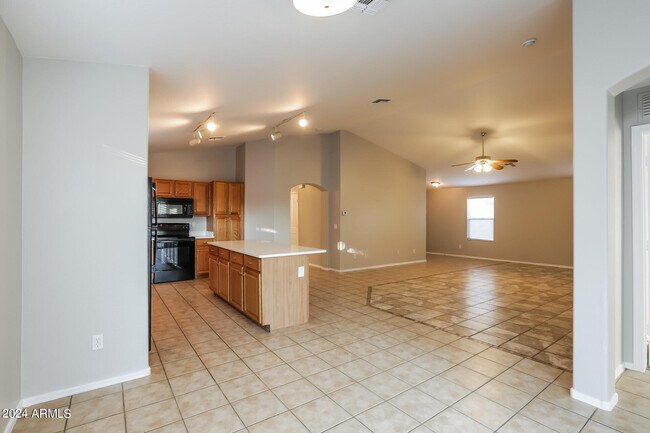 Building Photo - 1429 S 107th Dr
