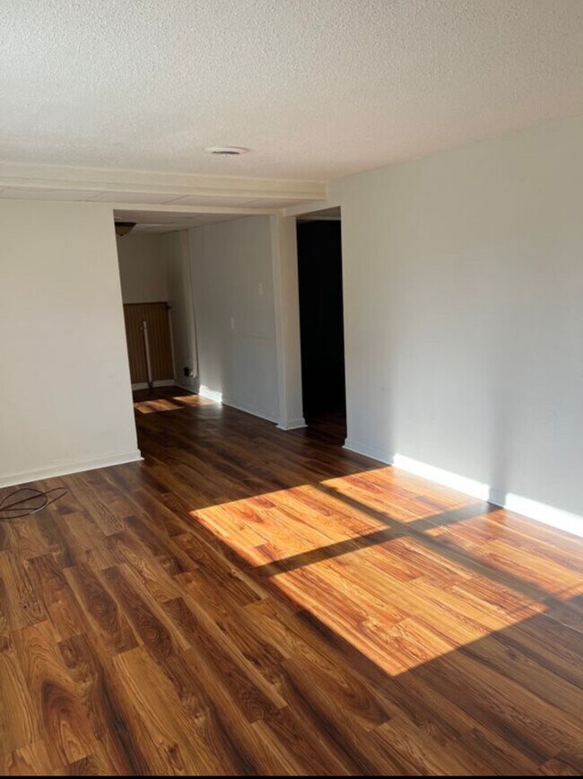 Foto del edificio - 422 Winona St