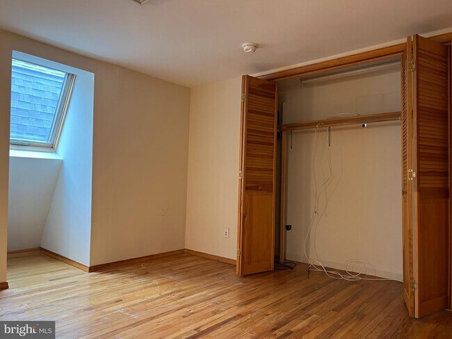 Foto del edificio - 242 Wood St