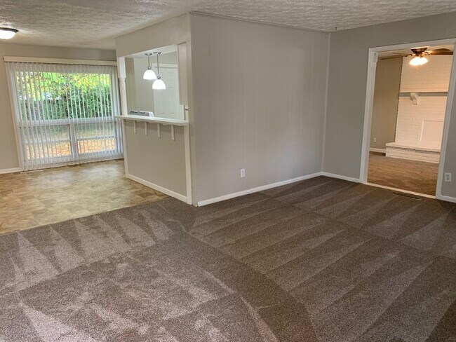Building Photo - Spacious Ranch in Lawrence Township!
