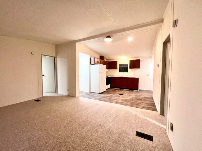 Foto del edificio - 413 Elm Ln