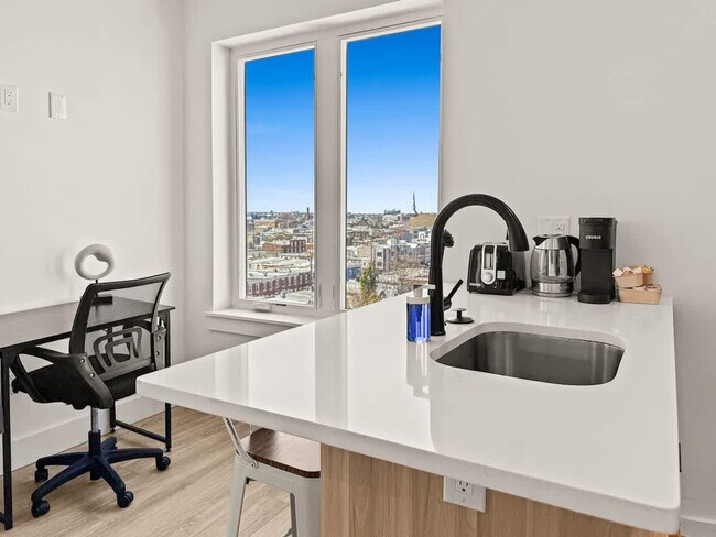 Foto del edificio - 2400 E Huntingdon St