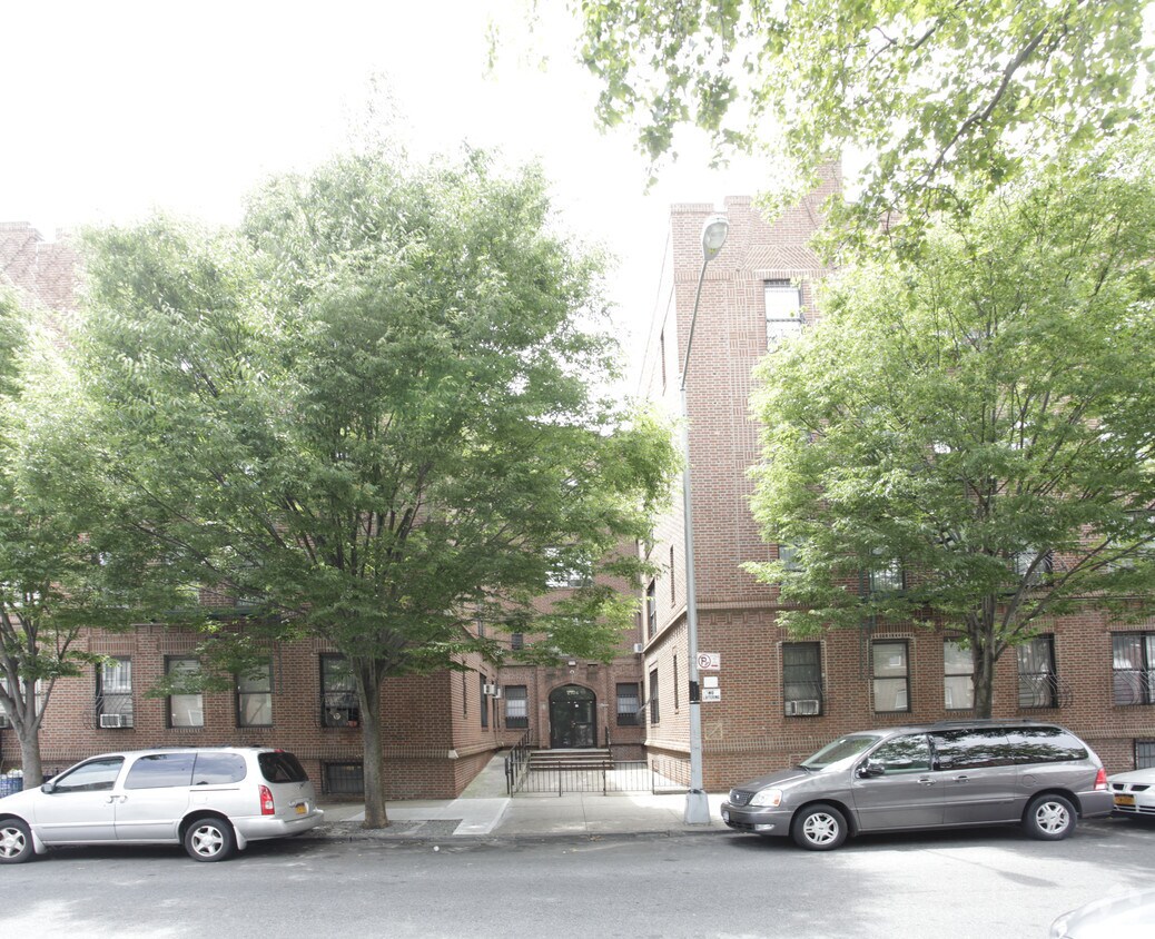 Building Photo - 2106 Union St