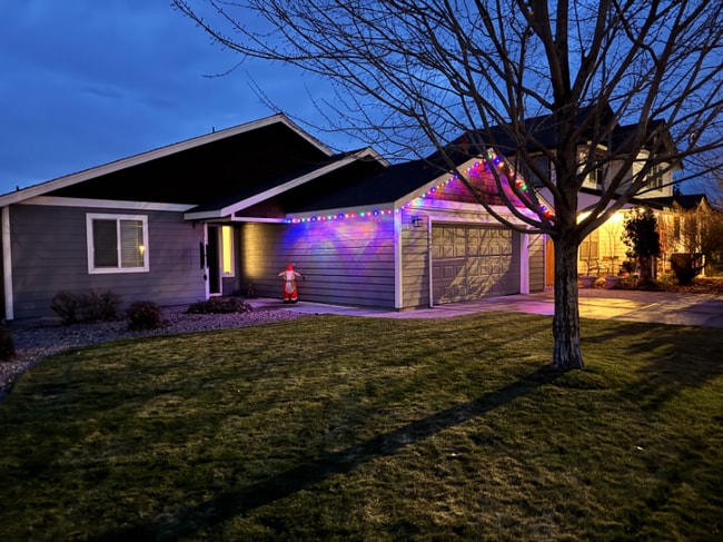 Building Photo - 3042 SW Indian Pl