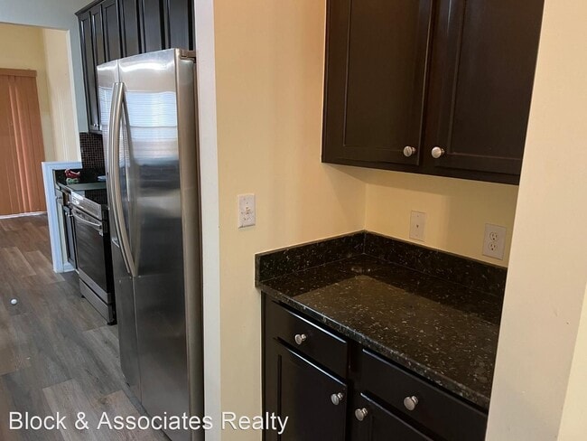 Building Photo - 3 br, 2.5 bath House - 204 Corsair Drive