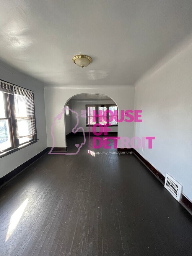 Foto del edificio - 15766 Ferguson St