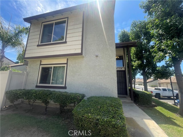 Primary Photo - 1611 Raintree Pl