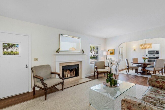 Foto del edificio - 1171 N Ocean Way