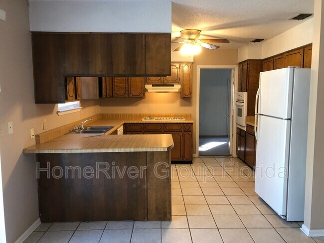 Foto del edificio - 5720 Reinke Dr