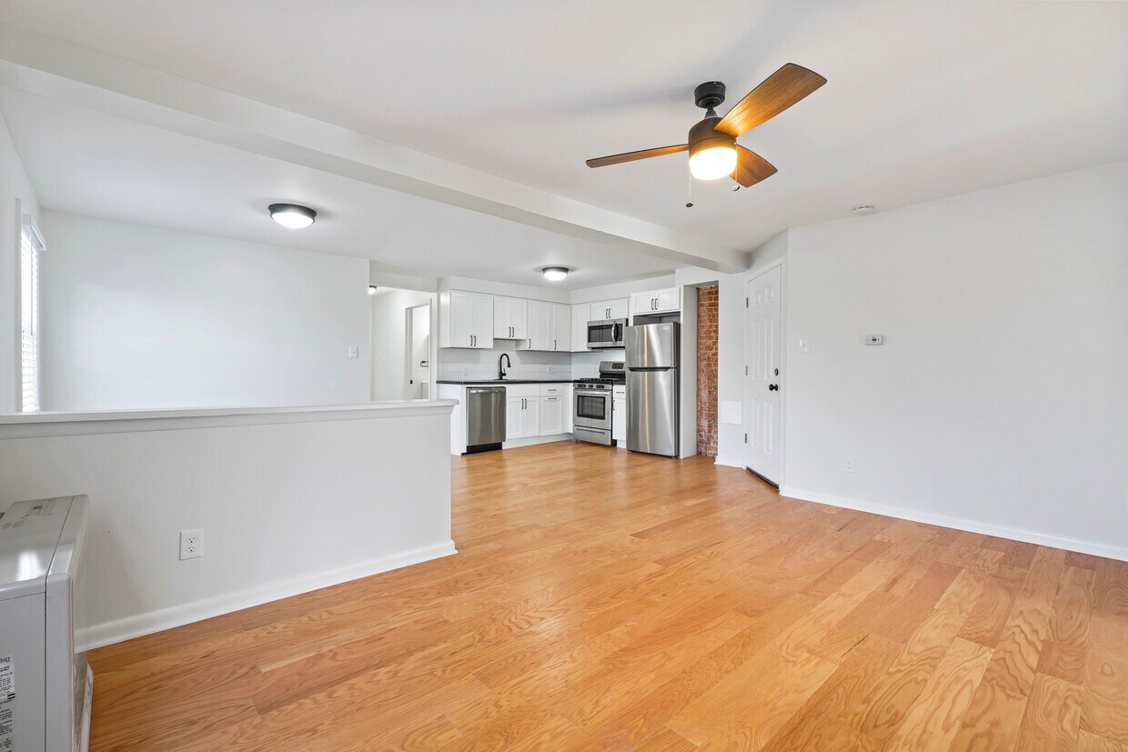 42 Saratoga Ave Unit 3W, Mechanicville, NY 12118 Apartments in