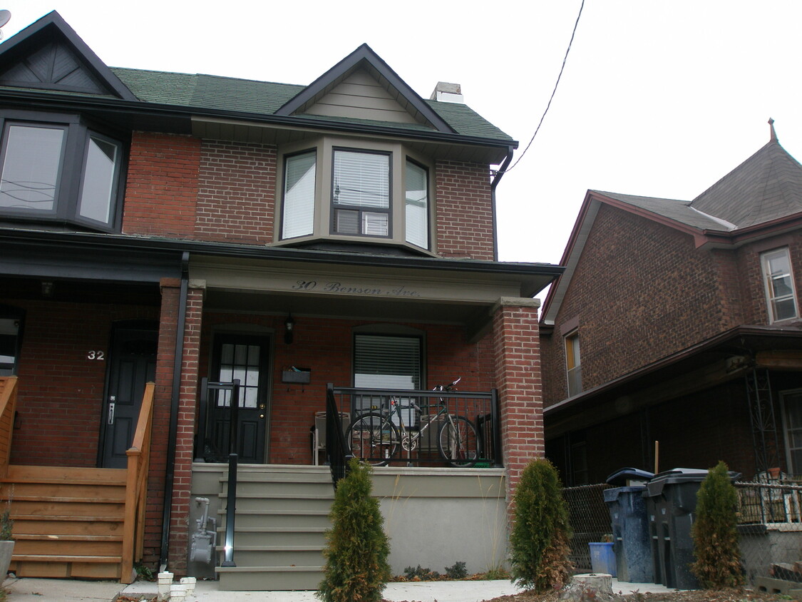 Primary Photo - 30 Benson Av