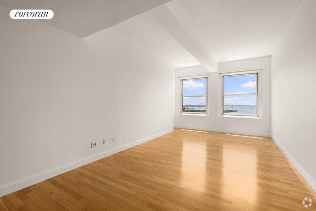 Building Photo - 88 Greenwich St