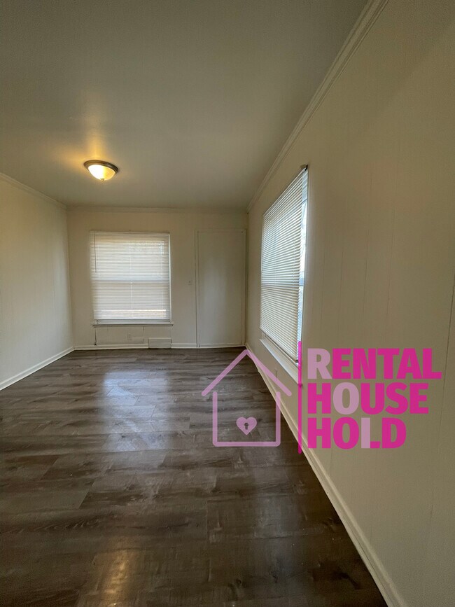 Building Photo - 12511 Whitehill St