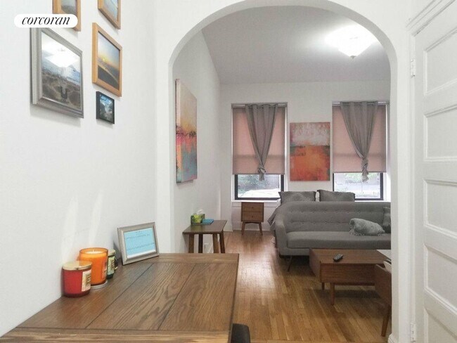 Foto del edificio - 26 W 97th St