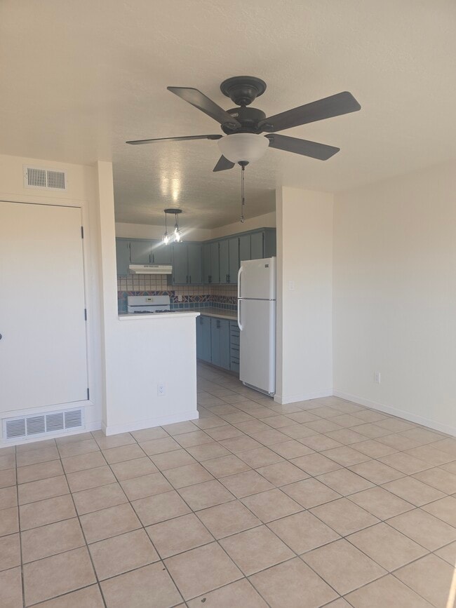 Building Photo - 1719 Siri Dharma Ct