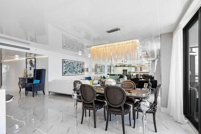Foto del edificio - 250 S Ocean Blvd