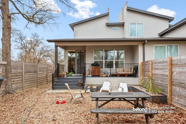 Foto del edificio - 5104 Heflin Ln