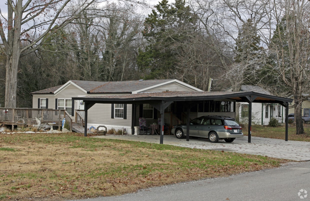 116 Bill Carden Ln, Andersonville, TN 37705 Apartments in