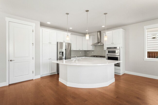 Building Photo - Elegant 4 Bedroom 3 Bathroom in Kirkland