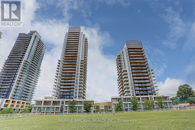 Building Photo - 25-225 McMahon Dr