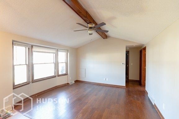 Foto del edificio - 791 N French Rd