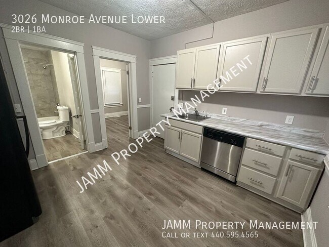 Building Photo - Ohio City: 2-Bedroom 1-Bathroom LOWER UNIT