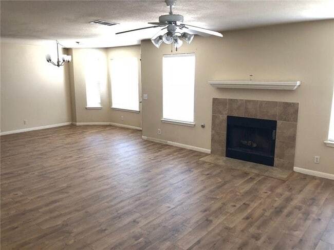 Building Photo - 8537 Shallot Way