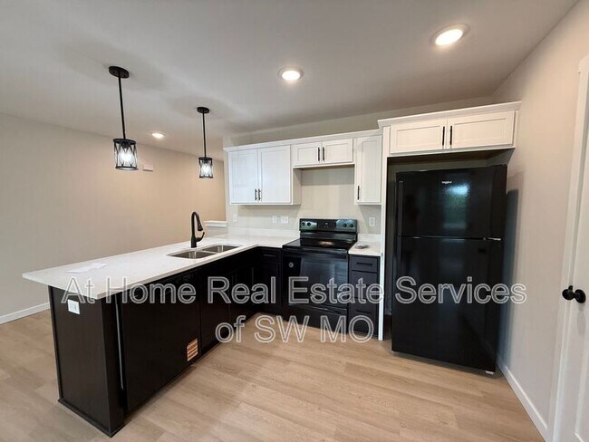 Foto del edificio - 2759 S Meadowlark Ave