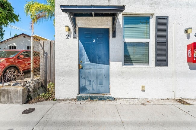 Building Photo - 801 Dobbins St