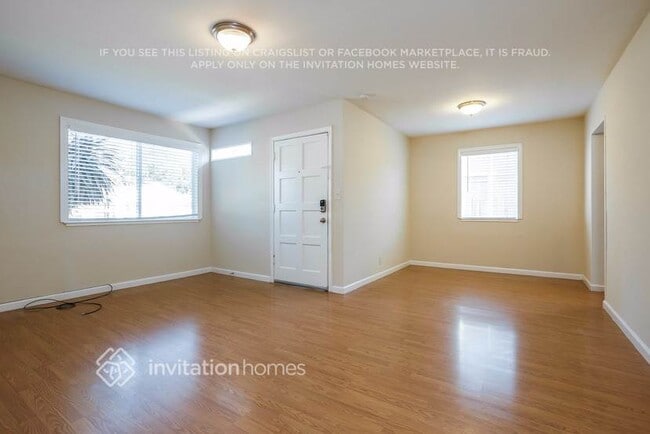 Foto del edificio - 2980 Rollingwood Dr