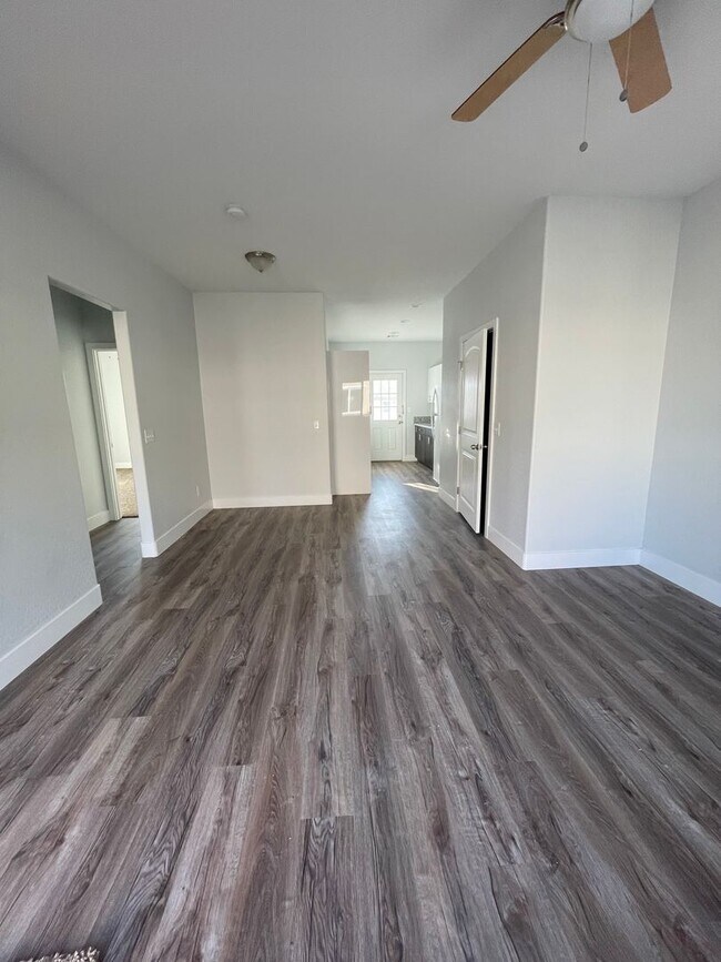 Foto del edificio - 2 bedroom Condo in Pahrump