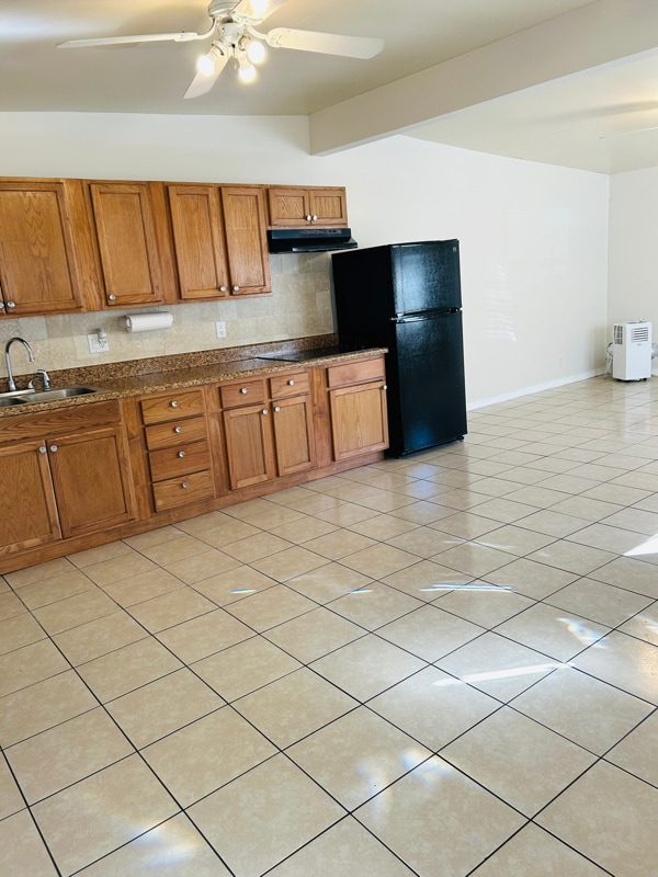 Photo - 508 Ross St House