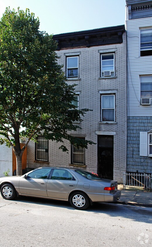 Building Photo - 22 4th St