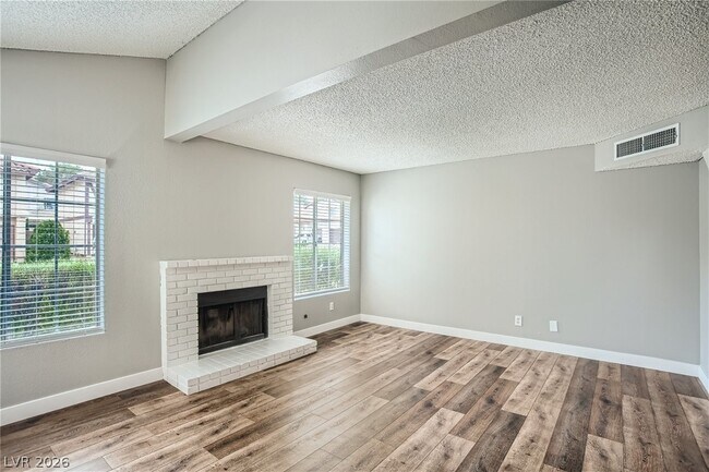 Foto del edificio - 2910 Currant Ln