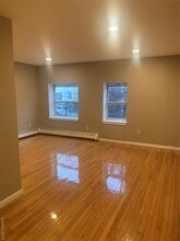 Building Photo - 118 Park Hill Ave