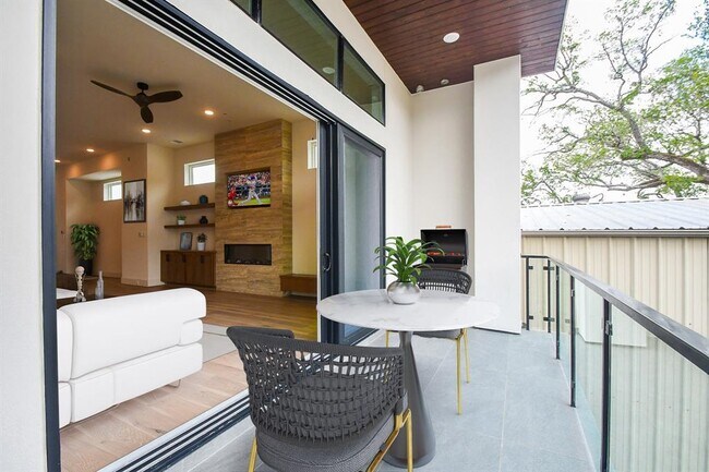 Foto del edificio - 4709 Gibson St