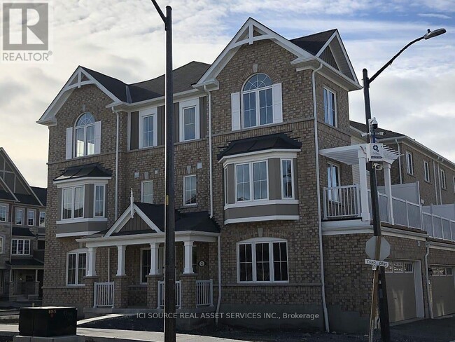 Building Photo - 2 Bluegill Cres