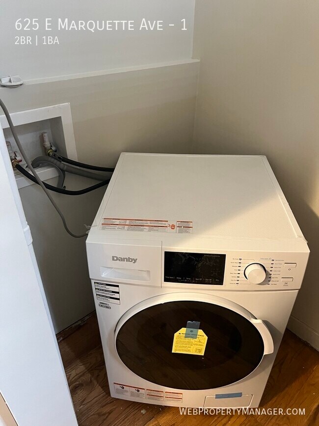 Foto del edificio - 625 E Marquette Rd