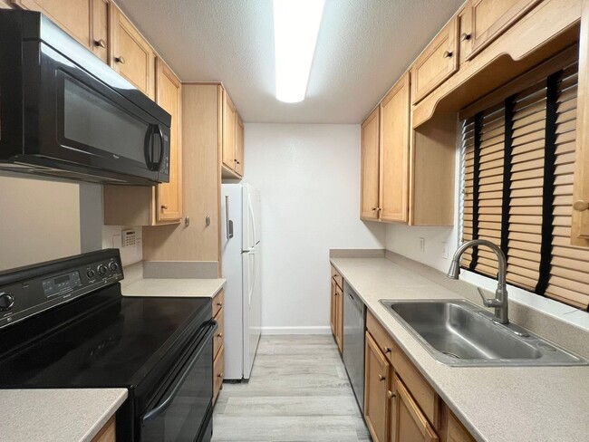 Foto del edificio - 2br/2ba/2pkg in Mililani Tech Park | Water...