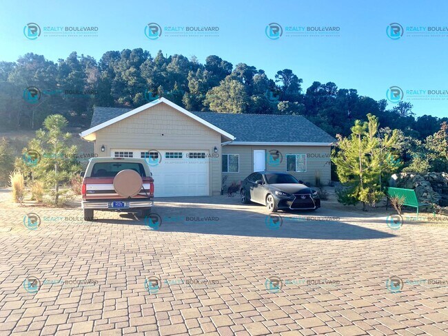 Building Photo - Experience the allure of this exceptional ...