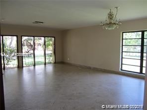 Building Photo - 1360 Lugo Ave