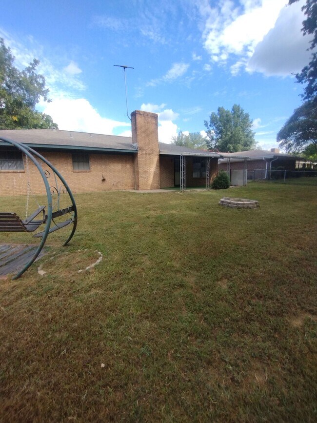 Foto del edificio - 402 S Wofford St