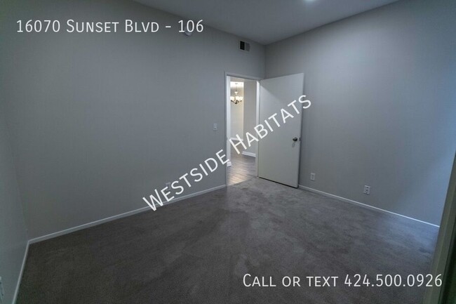 Building Photo - 16070 Sunset Blvd