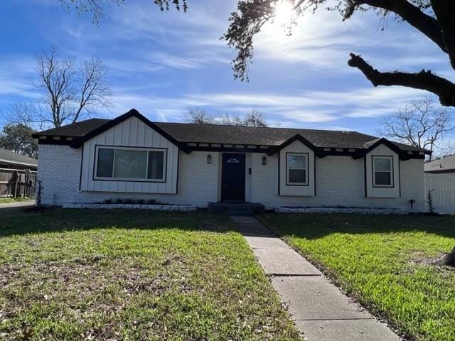 Foto principal - 5235 W Bellfort Ave