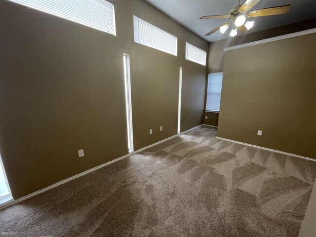 Building Photo - 2 br, 1 bath House - 2310 W Hickory St Apt B