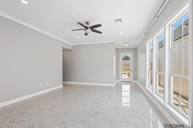 Foto del edificio - 15513 Fields Creek Ave