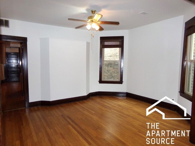 Foto del edificio - 1458 W Catalpa Ave