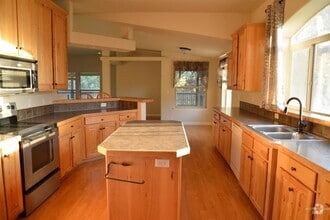 Building Photo - 20324 Clearwater Dr